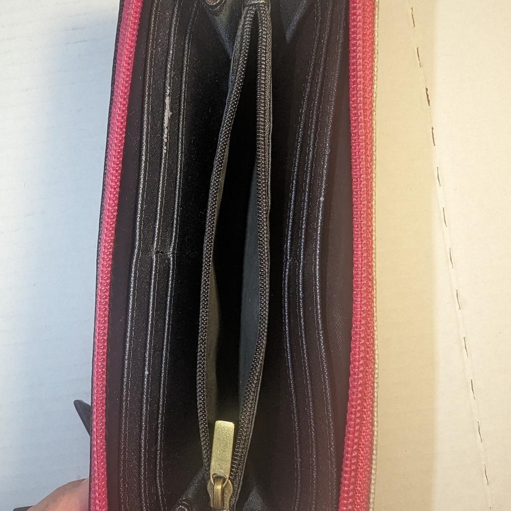 Fossil clutch Zip Around coin purse pink black  off white stripes polka dots - Picture 10 of 14